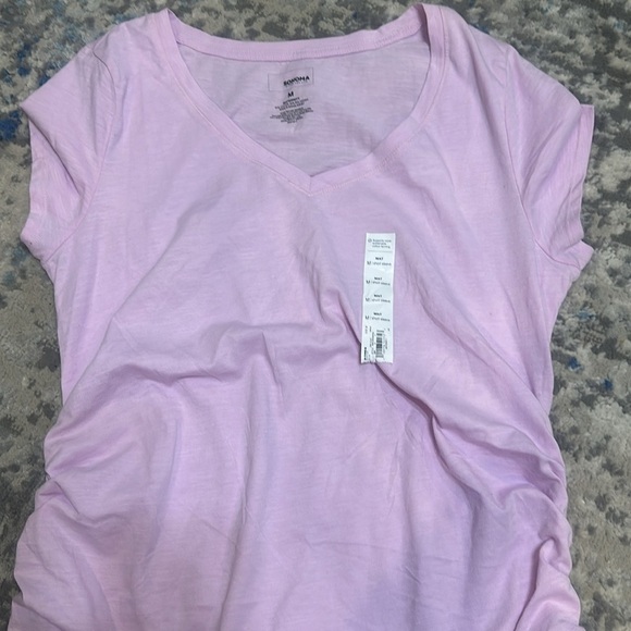 Maternity Essential V-Neck Tee - Picture 4 of 6
